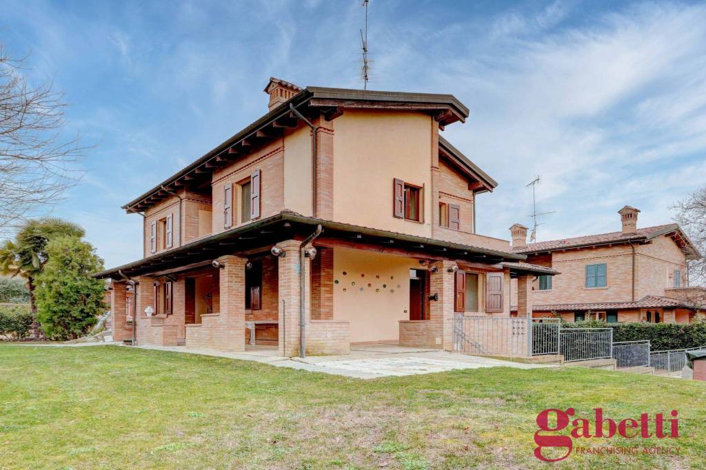 Villa Bifamiliare in vendita a Castelvetro di Modena