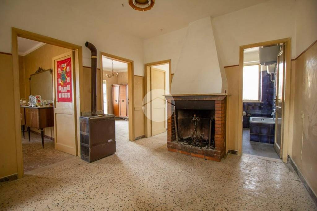 Casa Indipendente in vendita a Calvi dell'Umbria via poggiolo