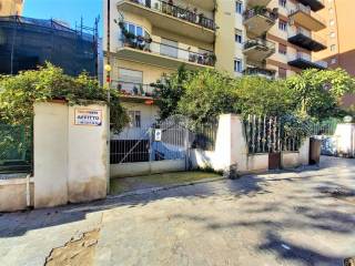 Garage in affitto a palermo v.le della croce rossa, 16