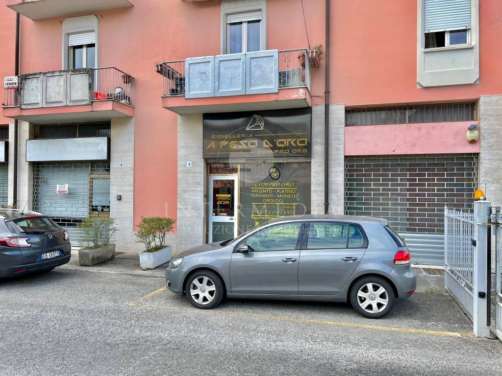 Negozio in vendita a Bovezzo via Le Brede, 4