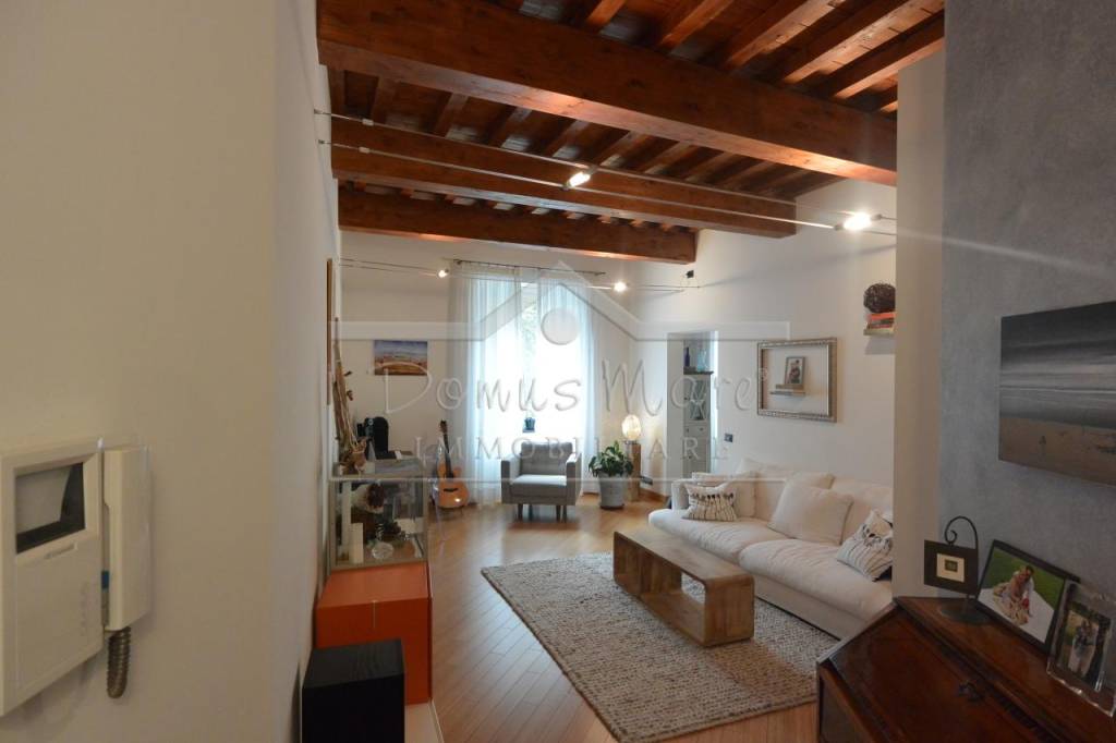 Appartamento in vendita a Quiliano via Don Peluffo