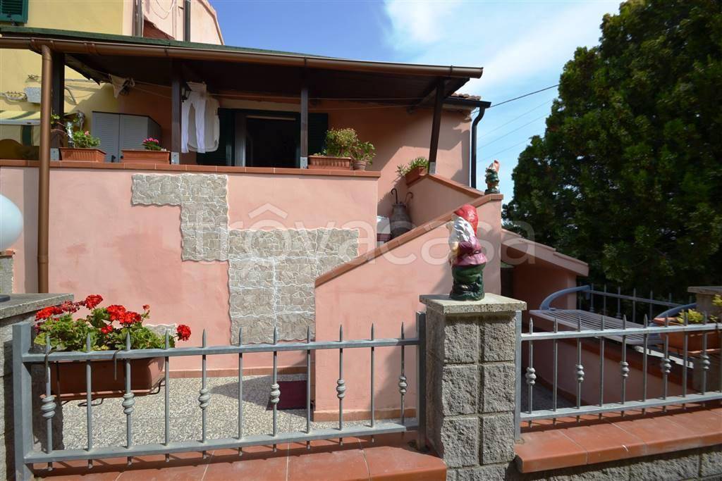 Appartamento in vendita a Rosignano Marittimo via di Castel Vecchio