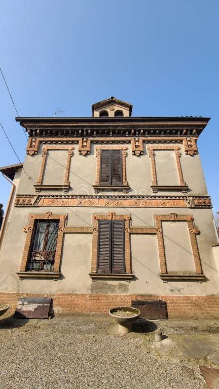 Casale in vendita a Redavalle via Emilia, 56