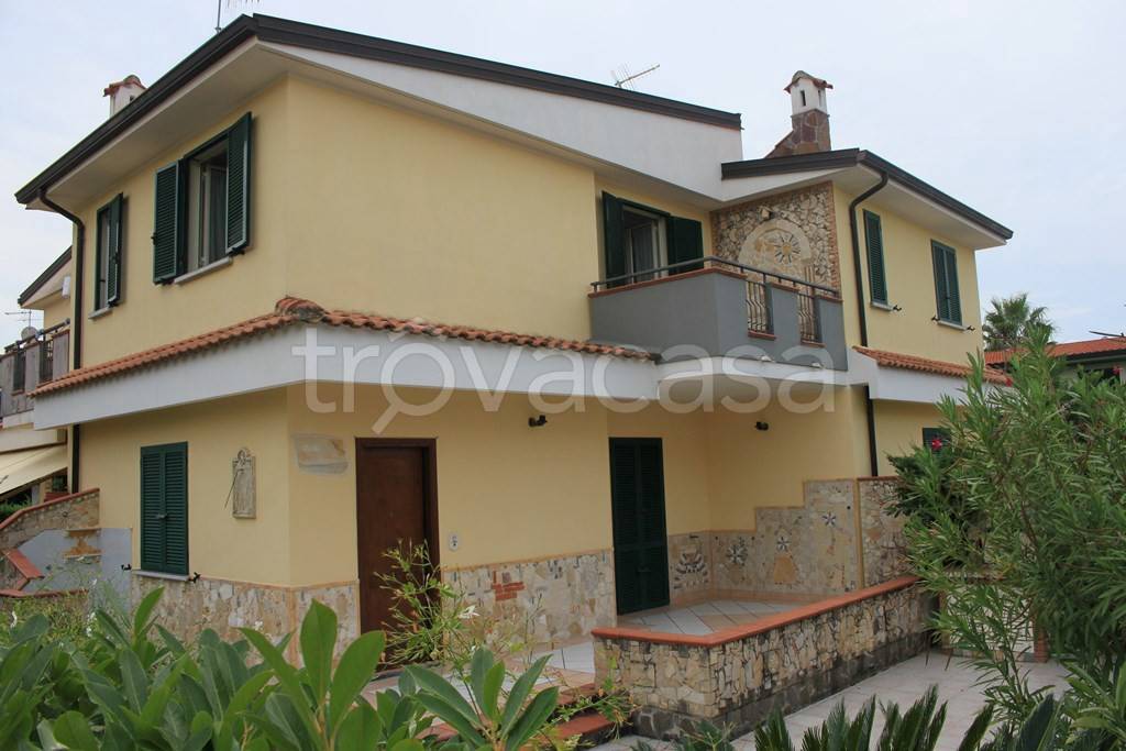 Villa Bifamiliare in vendita a Scalea viale Caravaggio