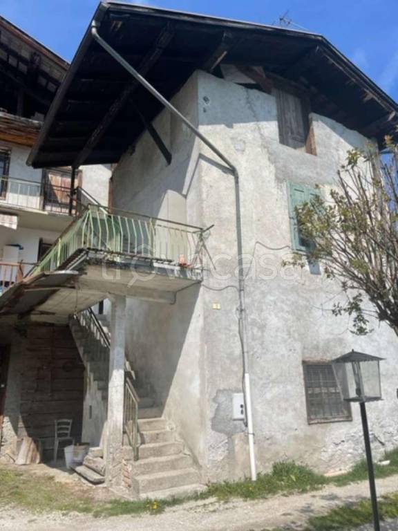 Casa Indipendente in vendita a Roncegno Terme via Del Parco 3