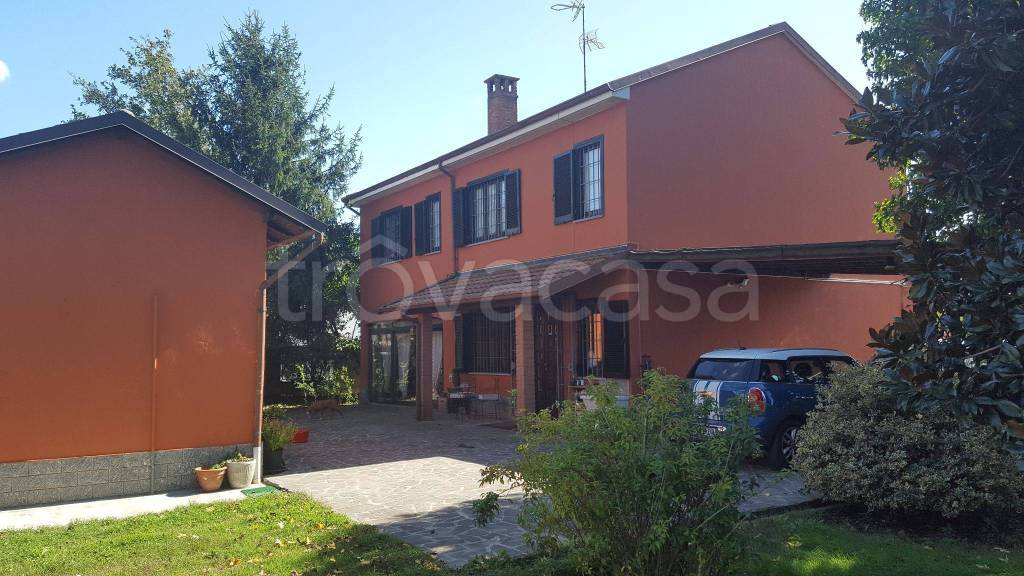 Casa Indipendente in in vendita da privato a Zerbolò via Altino, 5-7