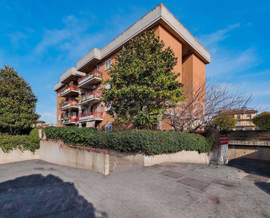 Appartamento in in vendita da privato a Roma via Anagnina, 375