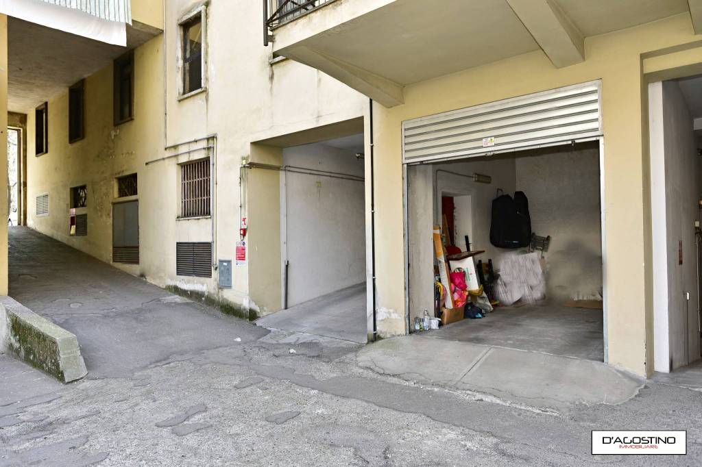 Garage in vendita a Torino via Francesco Cigna, 47