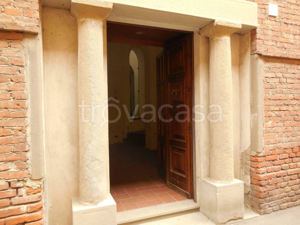 Casa Indipendente in vendita a Crema via Medaglie d'Oro