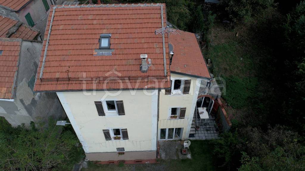Villa in in vendita da privato a Torriglia località Trebbiola, 10