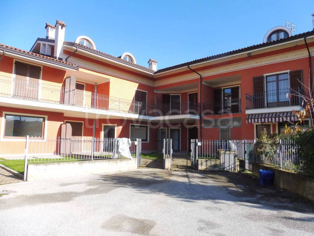 Villa in vendita a Busca via Tarantasca
