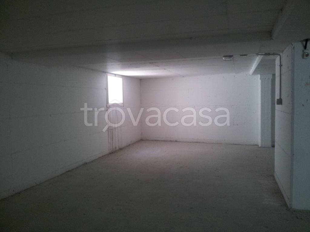 Garage in vendita a Bari lungomare 9 Maggio, 72