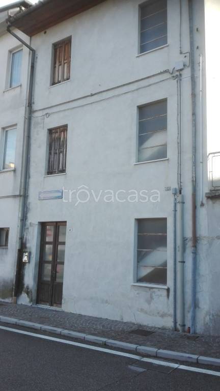 Casa Indipendente in in vendita da privato a Maniago via Vincenzo Monti, 4