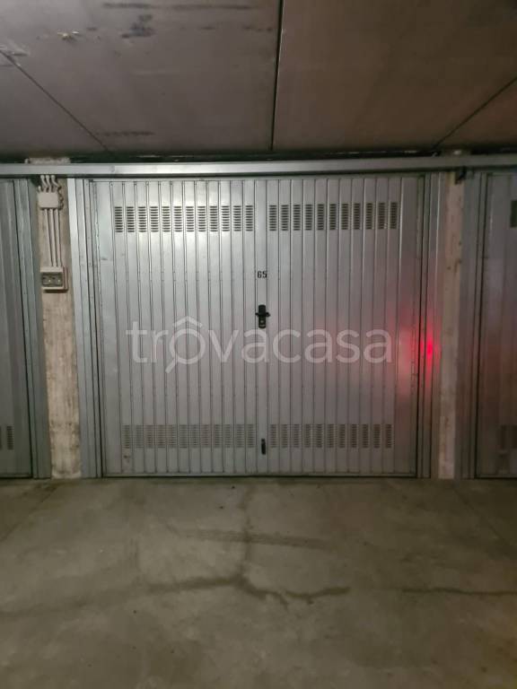 Garage in vendita a Rivalta di Torino via Sibilla Aleramo, 12
