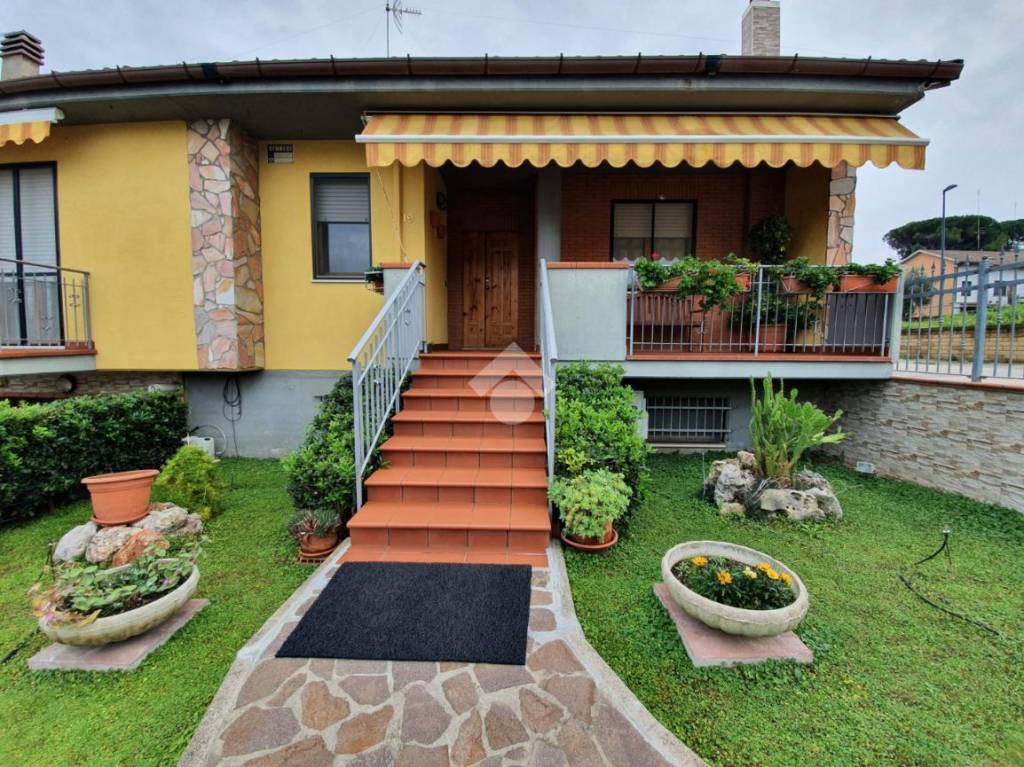 Villa in vendita a Portocannone viale enrico Berlinguer, 19