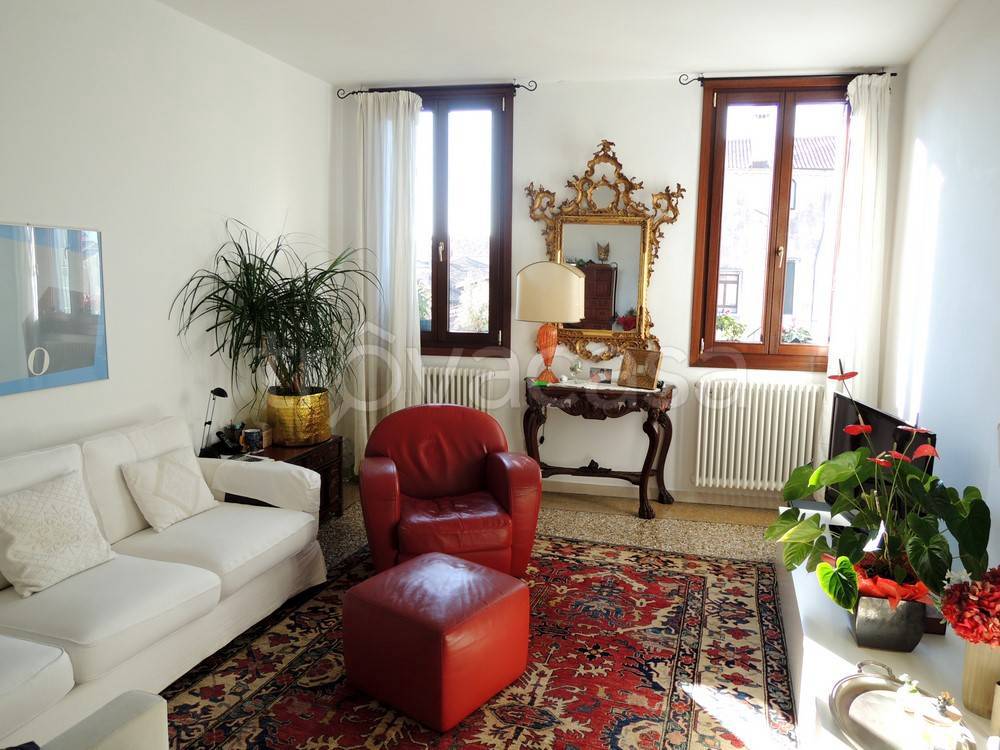 Appartamento in vendita a Venezia barbaria De le Tole