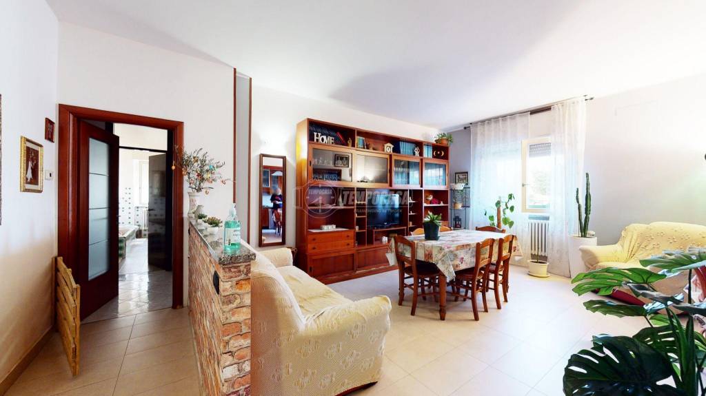 Appartamento in vendita a Meda via Padova 23