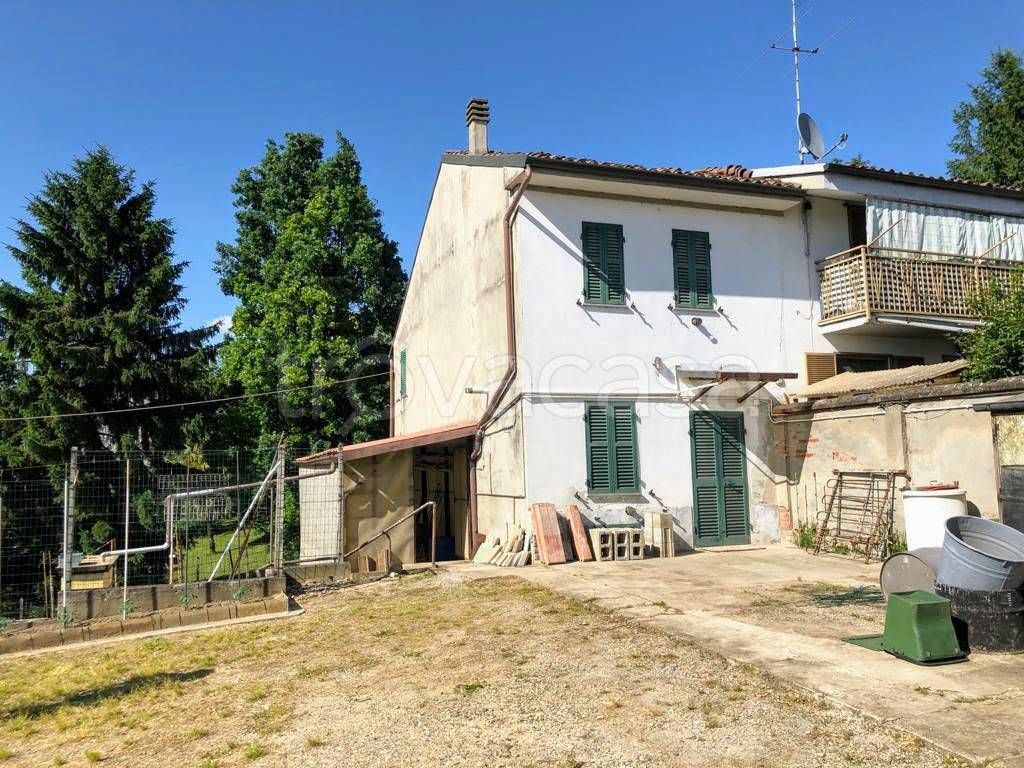 Casa Indipendente in vendita a Castelletto Monferrato via Guglielmo Marconi