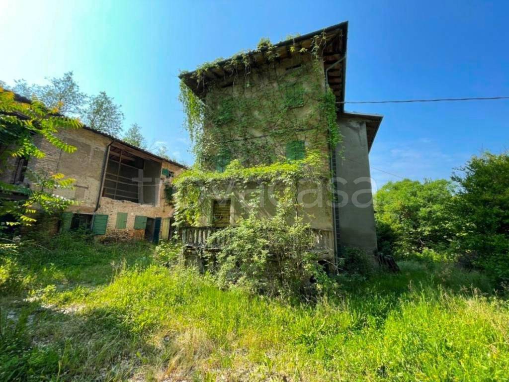 Cascina in vendita a Castelvetro di Modena via Sinistra Guerro s.n.c