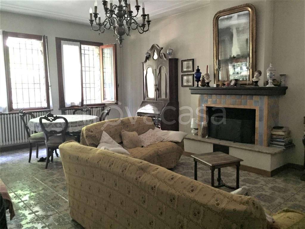 Villa Bifamiliare in vendita a Sassuolo via felice cavallotti 83