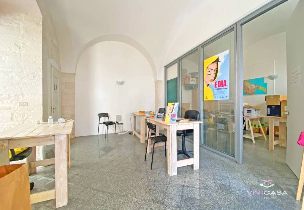 Ufficio in affitto a Putignano via Monache, 3