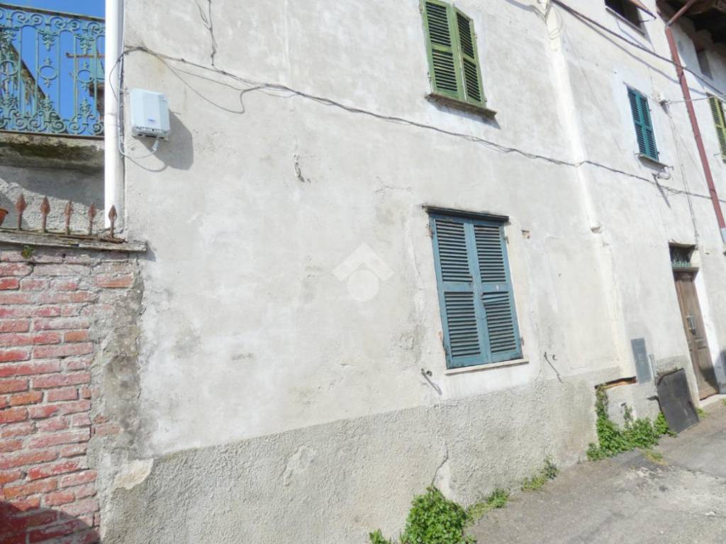 Casa Indipendente in vendita a Orsara Bormida via Aldo Morbelli, 27
