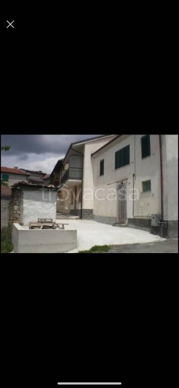 Casa Indipendente in in vendita da privato a Cantalupo Ligure frazione Zebedassi, 68