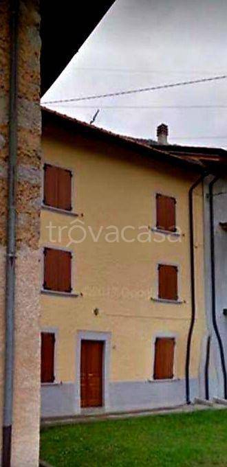 Appartamento in in vendita da privato a Sant'Omobono Terme via Camozzo, 17