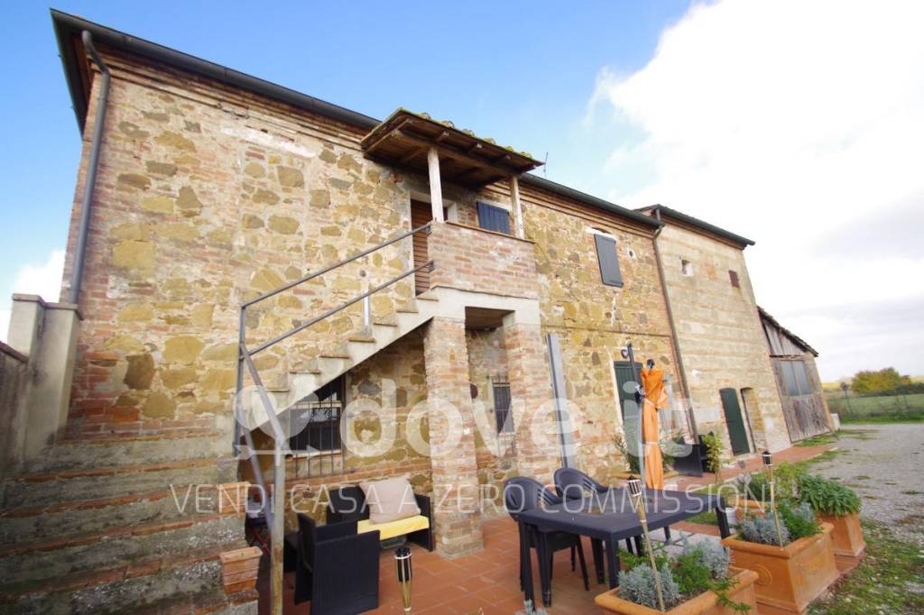 Casale in vendita a Torrita di Siena località Pievino, snc