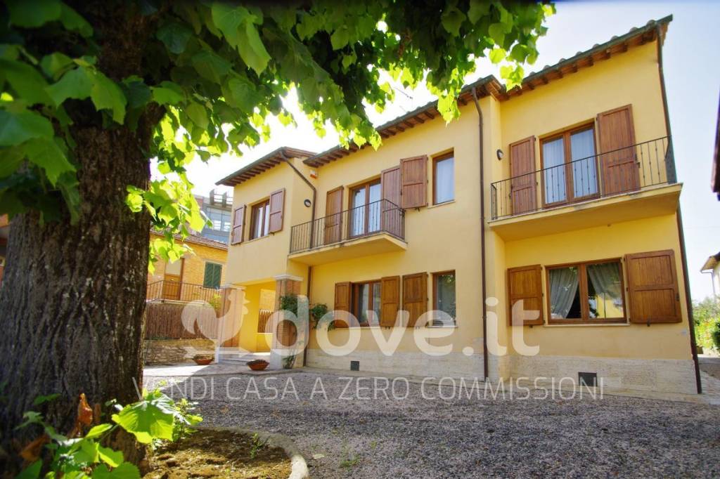 Villa in vendita a Montepulciano viale I Maggio, snc