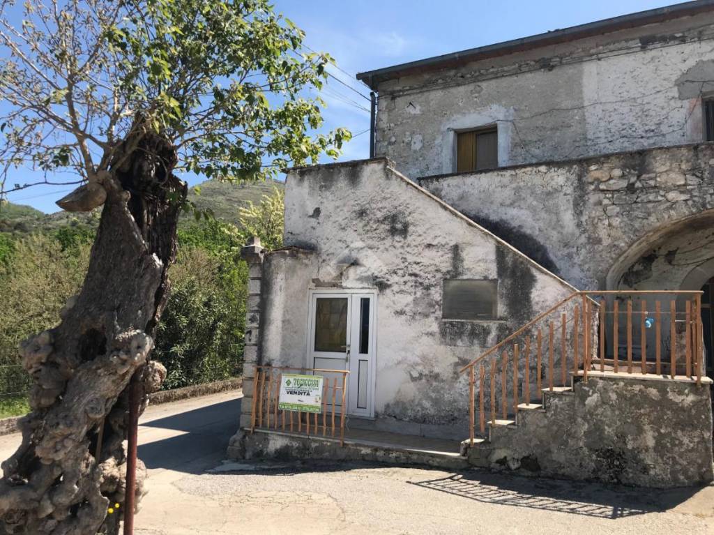 Casa Indipendente in vendita a Rocca d'Evandro strada provinciale