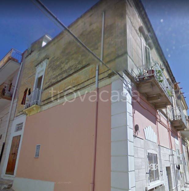 Appartamento in in vendita da privato a Canosa di Puglia via Luigi Matarrese, 18