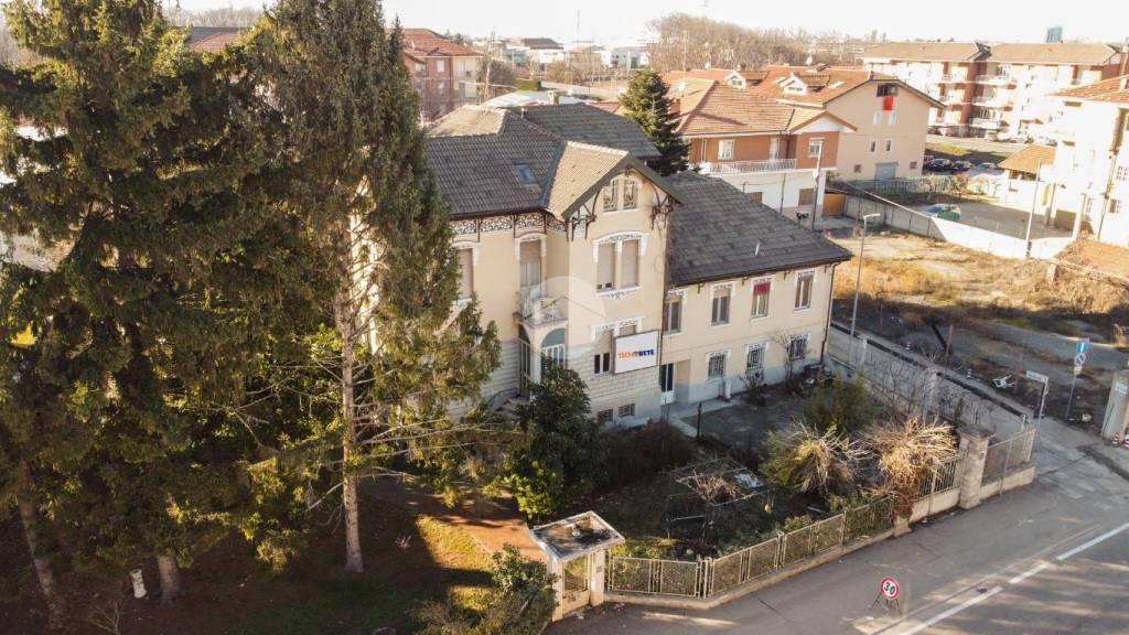Villa Bifamiliare in vendita a Fossano via Marene, 30