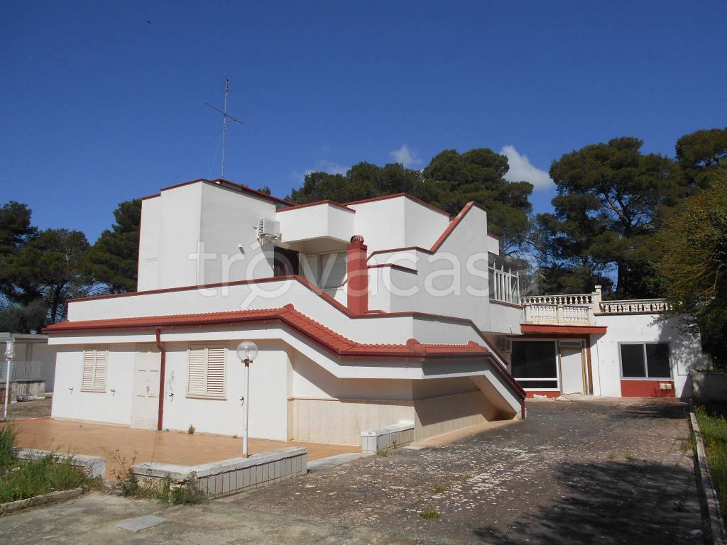 Villa Bifamiliare in vendita a Noci via Ex s. s. per Putignano