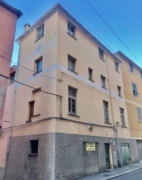 Appartamento in vendita a Genova via Giuseppe Gallesi, 38