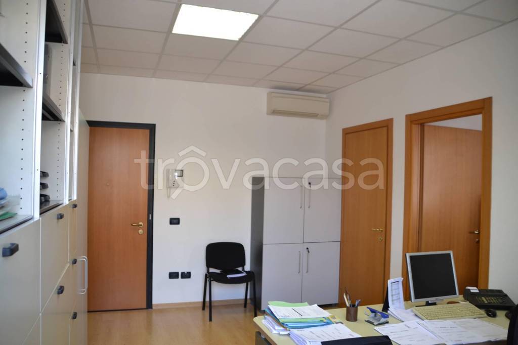 Ufficio in vendita a Padova padova Est - Vigonovese