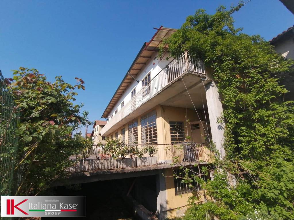 Casa Indipendente in vendita a San Giorgio Canavese via Giuseppe Garibaldi, 25