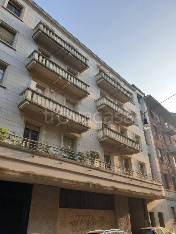 Appartamento in vendita a Torino via Andrea Massena, 13bis