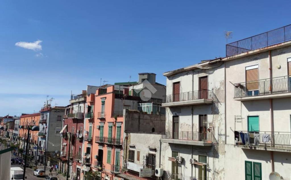 Appartamento in vendita a Napoli corso san giovanni a teduccio, 423