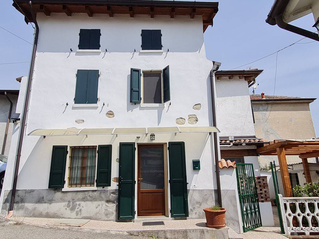 Colonica in vendita a Montecalvo Versiggia frazione Frenzo, 4