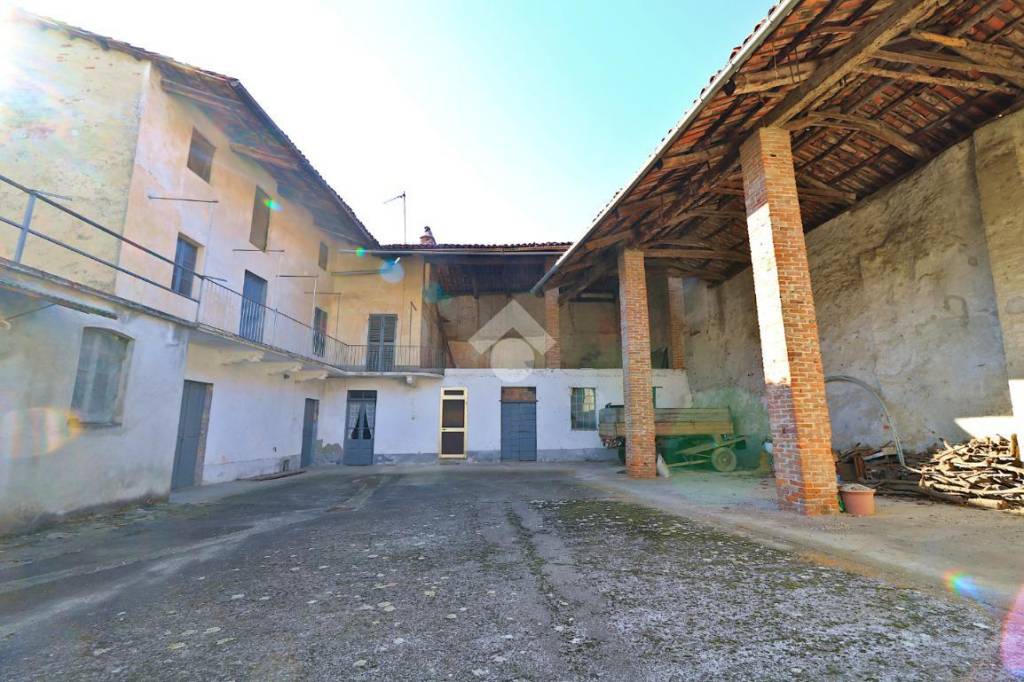 Casa Indipendente in vendita a Borgomasino via Roma, 23