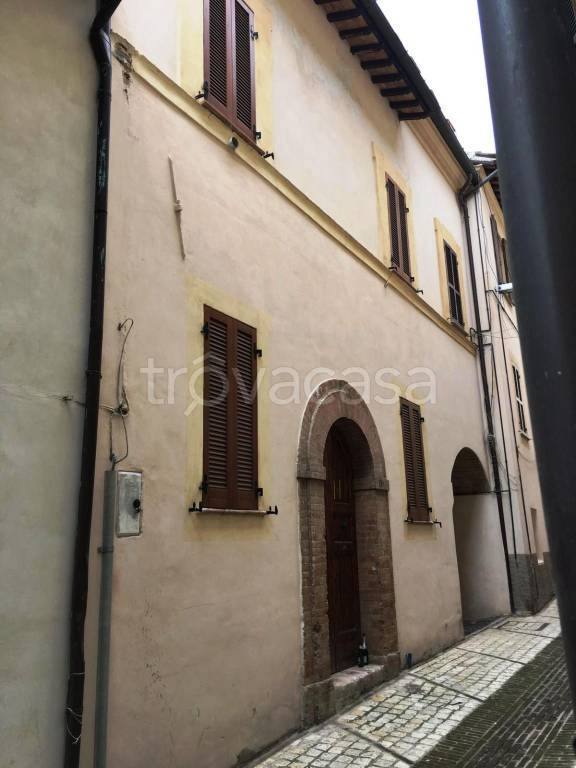 Casa Indipendente in vendita a Foligno località Belfiore