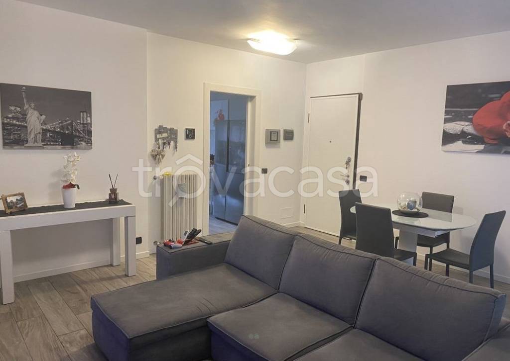 Appartamento in in vendita da privato a Rozzano via Monte Amiata