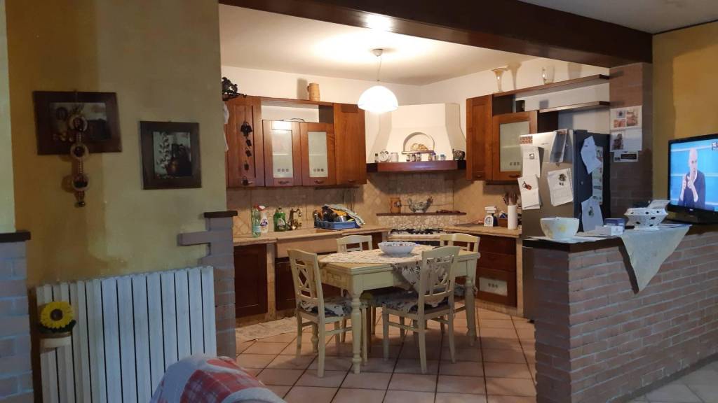 Villa a Schiera in vendita ad Ascoli Piceno via delle begonie