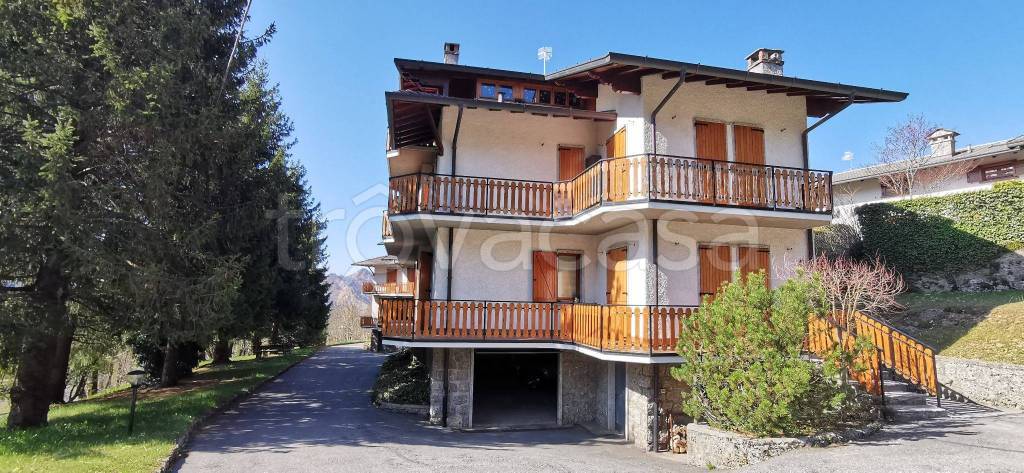 Appartamento in in affitto da privato a Castione della Presolana via Luigi Cadorna, 7