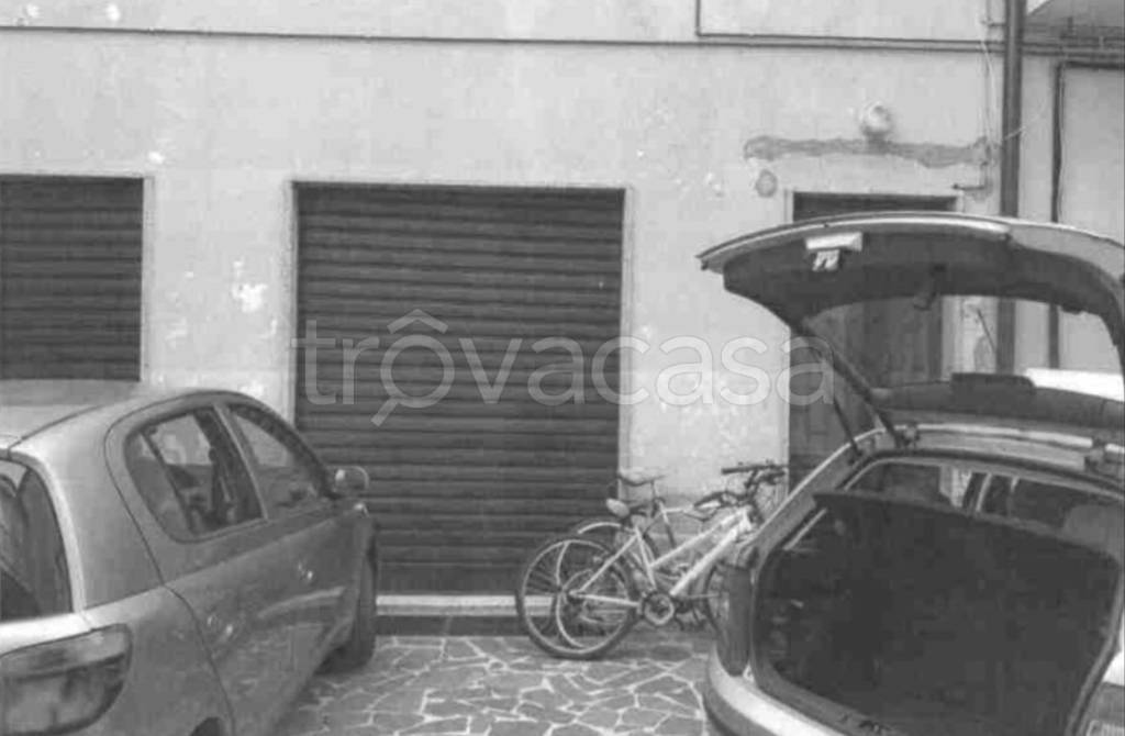 Appartamento all'asta a Paderno d'Adda via Alessandro Manzoni, 68