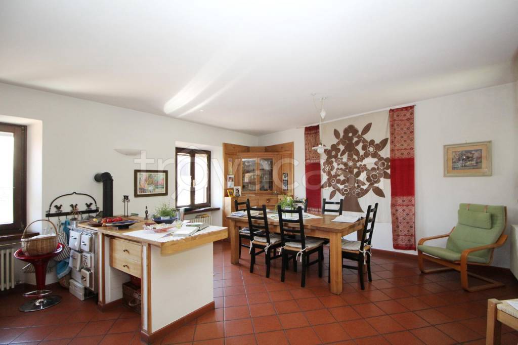 Casa Indipendente in vendita a Riva del Garda località Albola