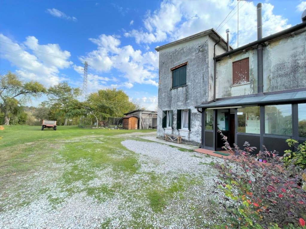 Villa Bifamiliare in vendita a Treviso via pavese
