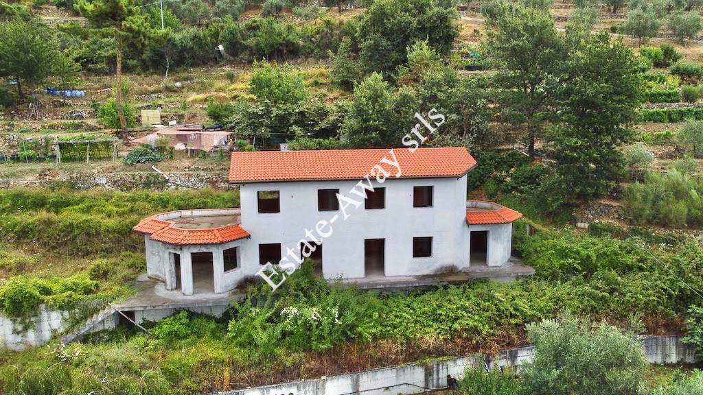 Villa in vendita a Soldano località San Martino
