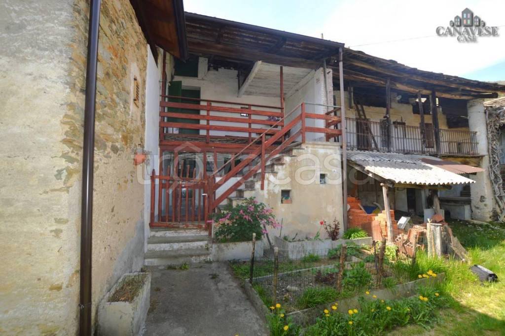 Casa Indipendente in vendita a Canischio frazione Mezzavilla, 36